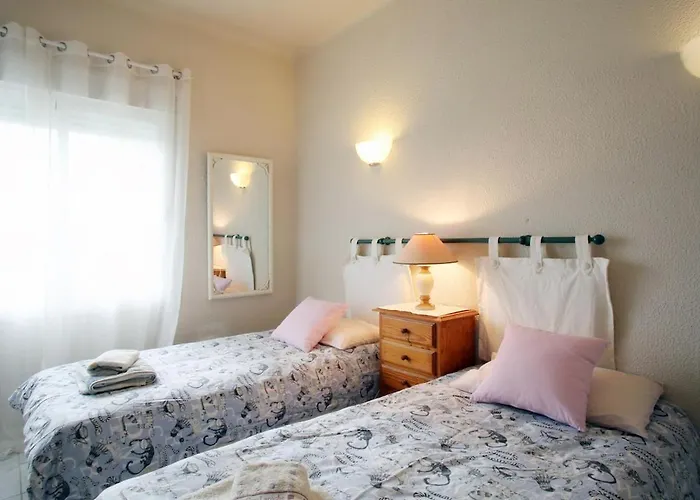 Des Artiste Villa *